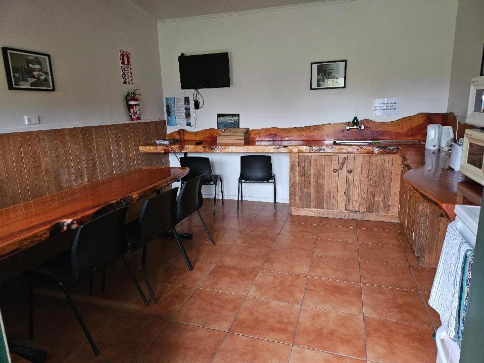 מורצ'יסון Kiwi Park Motels חדר תמונה